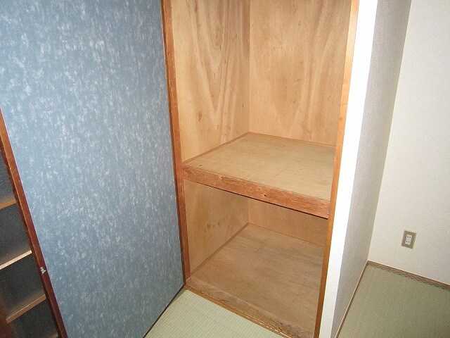 フロ－ラル井上の物件内観写真