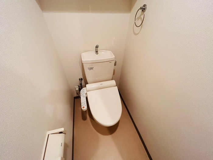 イスターナイマイ鴨川西の物件内観写真