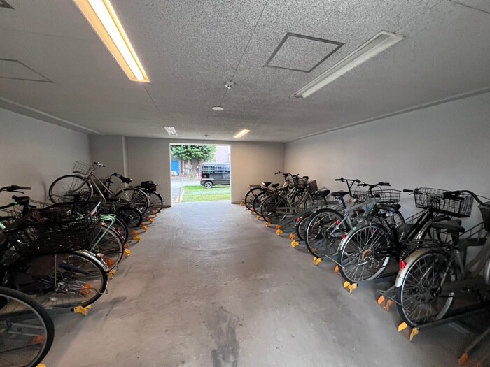 ﾚｼﾞｭ-ﾙｱｯｼｭｱｰﾊﾞﾝｹﾞ-ﾄ(706)の物件外観写真