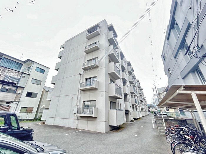 メゾン太秦の物件外観写真