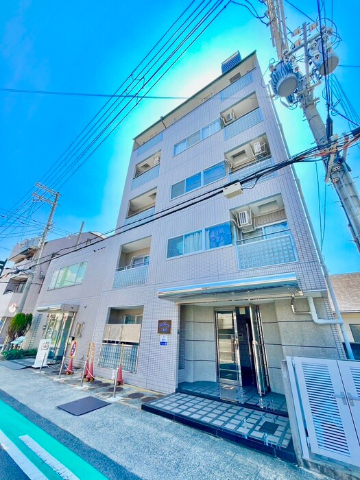 シルクルーム７番館の物件外観写真