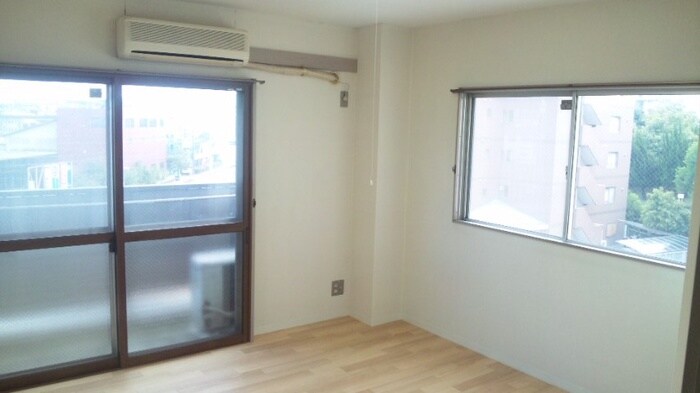 ロイヤルレジデンス春田ＮＯ．３の物件内観写真