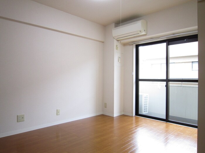 ヌ－ベルコ－ト三国ヶ丘の物件内観写真