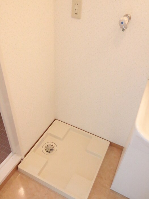 ミフネセントラルベア荒本の物件内観写真