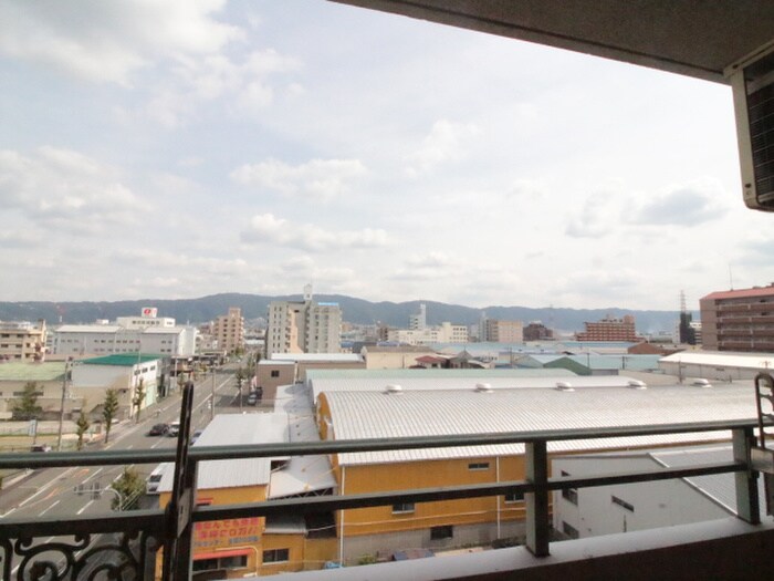 ミフネセントラルベア荒本の物件内観写真