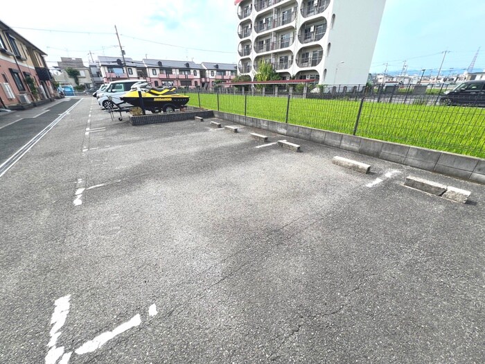 ローンコートの物件外観写真