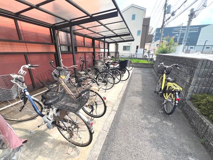 ローンコートの物件外観写真