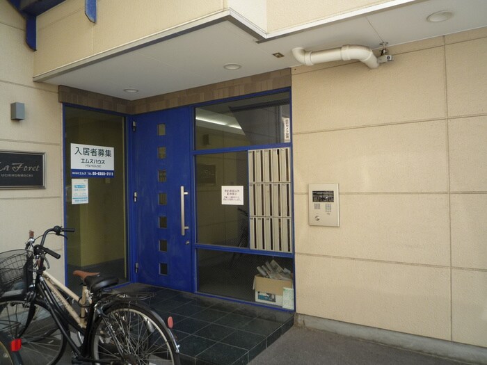 ラフォ－レ内本町の物件外観写真