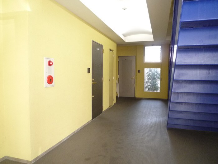 ラフォ－レ内本町の物件外観写真