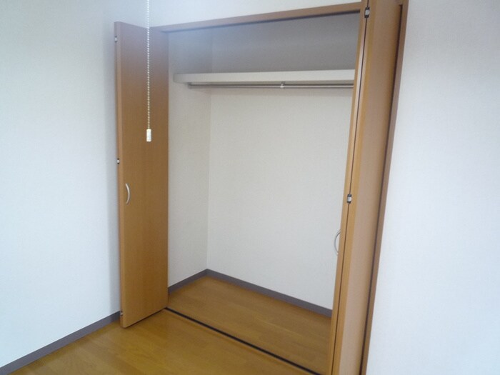 ラフォ－レ内本町の物件内観写真