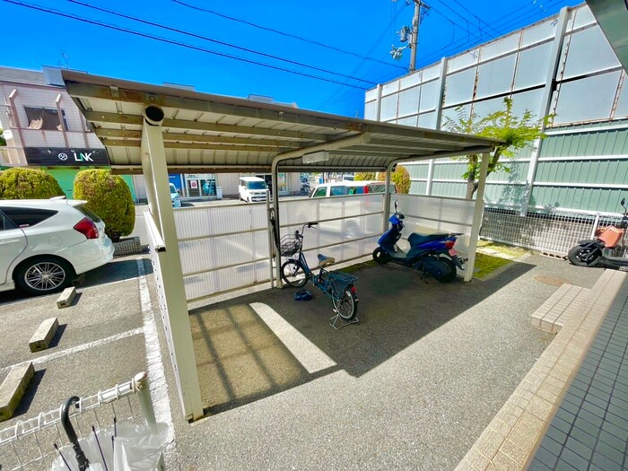 メゾンクレールの物件外観写真