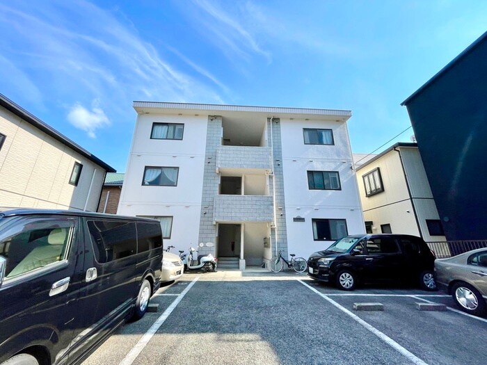 ボヌ－ル・アシヤの物件外観写真