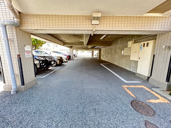 メゾンヒラタの物件外観写真