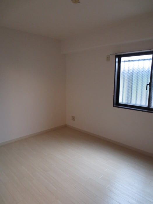 メゾンヒラタの物件内観写真