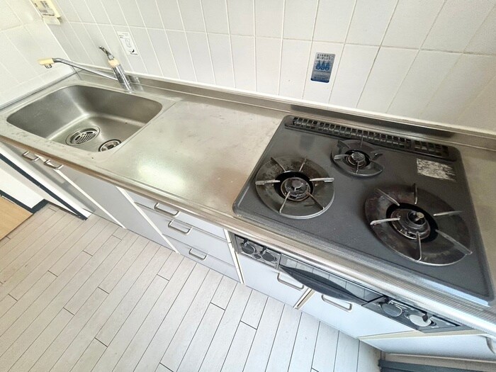 パルティ－ルステ－ジ・Ⅰの物件内観写真