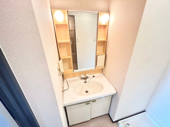 パルティ－ルステ－ジ・Ⅰの物件内観写真