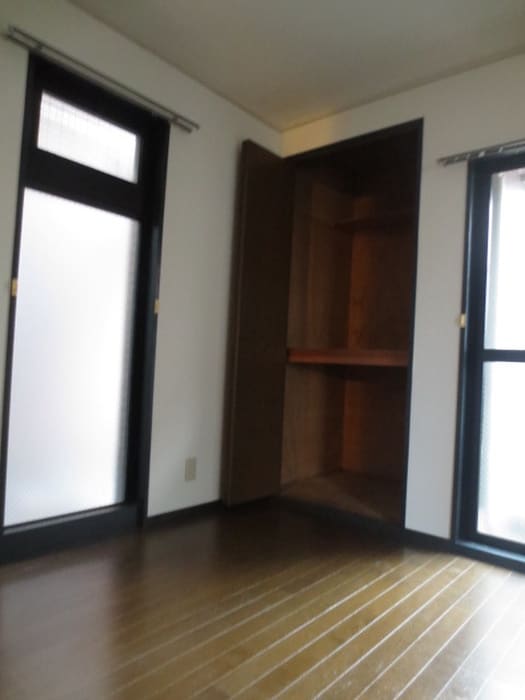 パルティ－ルステ－ジ・Ⅰの物件内観写真