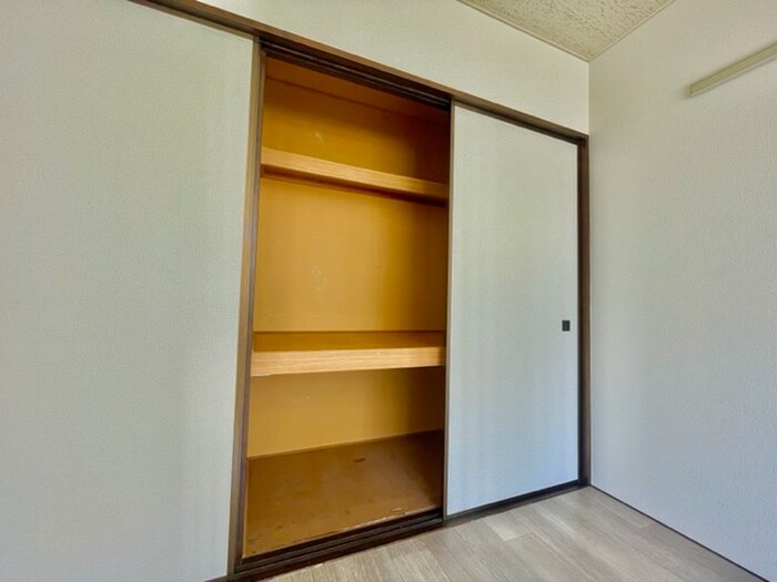 ディアコルモ東香里の物件内観写真