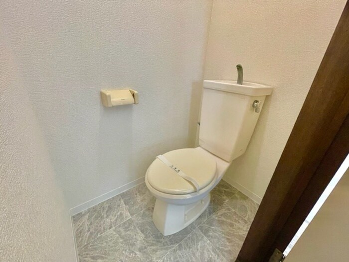 ディアコルモ東香里の物件内観写真