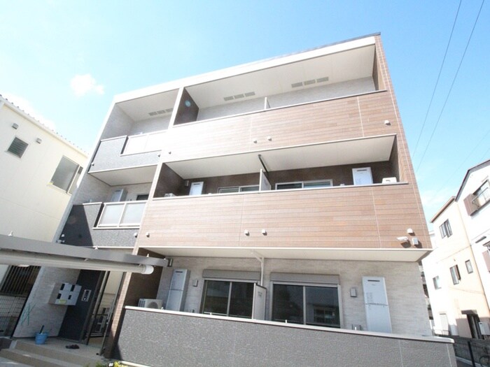 トゥジーテの物件外観写真