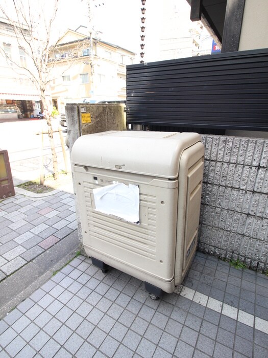 ジュネス堀川の物件外観写真