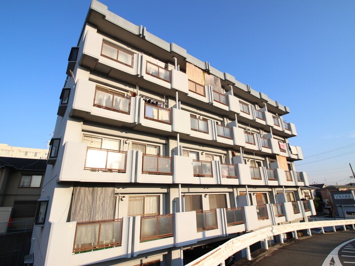 リバ－サイド上野の物件外観写真