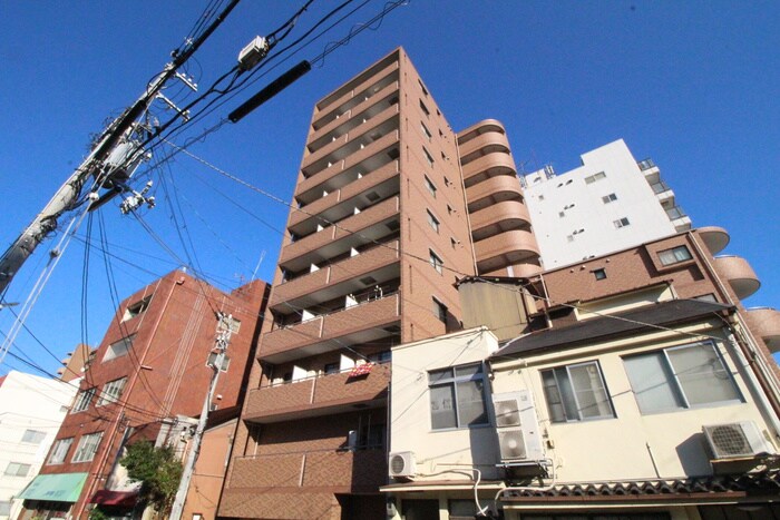 プレサンス神戸裁判所前の物件外観写真