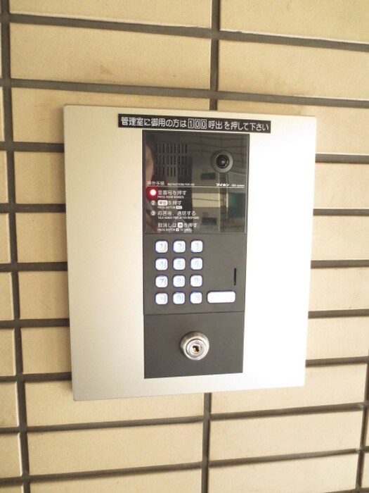 ﾄ-ｶﾝ五条烏丸ｷｬｽﾃ-ﾙ(203)の物件外観写真