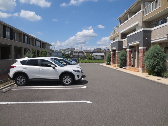 オ－ヴェスト２号館の物件外観写真