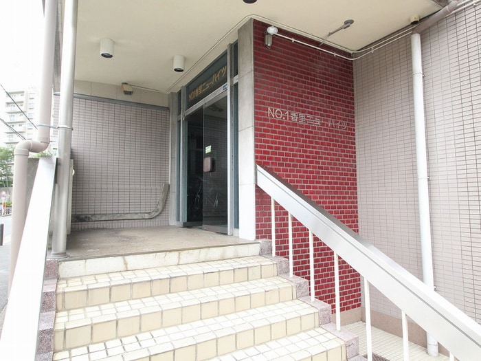 No.1香里ニューハイツの物件外観写真