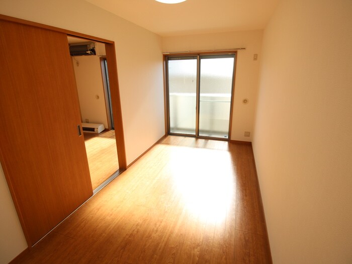 アムール彩都Ⅱの物件内観写真