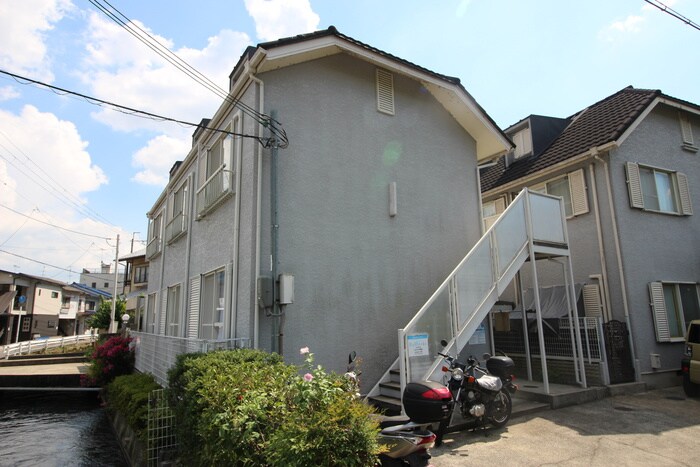 パリス嵐山の物件外観写真