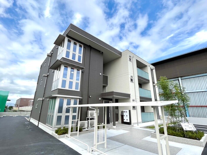 プティペルの物件外観写真