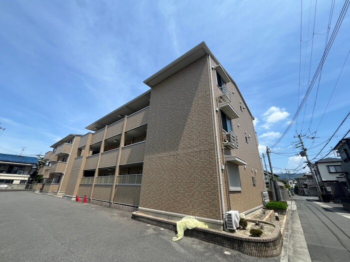 レフィナ－ドカルチェＣ棟の物件外観写真