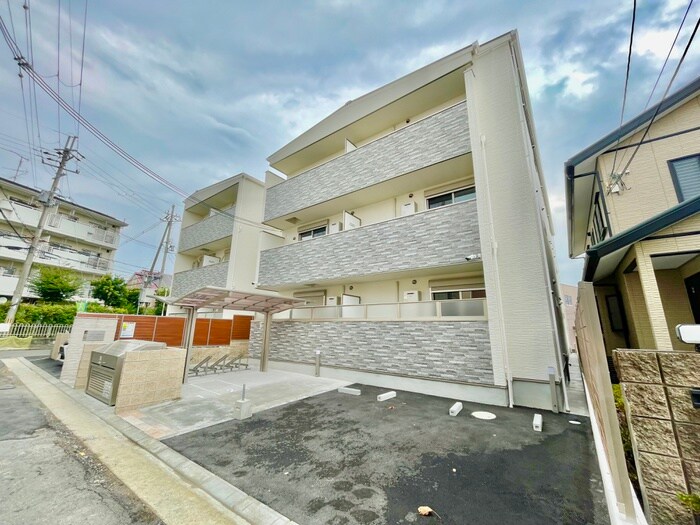 クリエオーレ藤阪中町Ⅱの物件外観写真