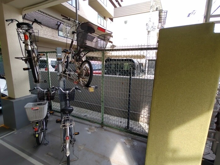 木下ﾏﾝｼｮﾝの物件外観写真