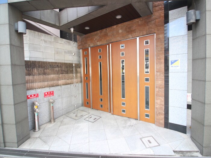 ル・プルミエ・シャピトゥル福島の物件外観写真