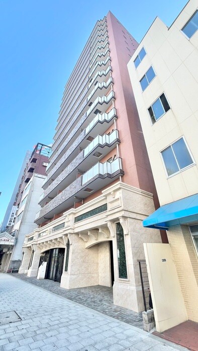 プレジオ本町の物件外観写真