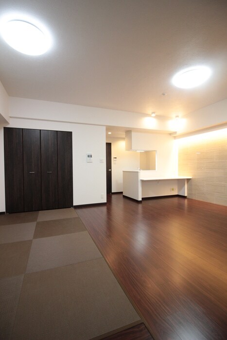 プレジオ本町の物件内観写真