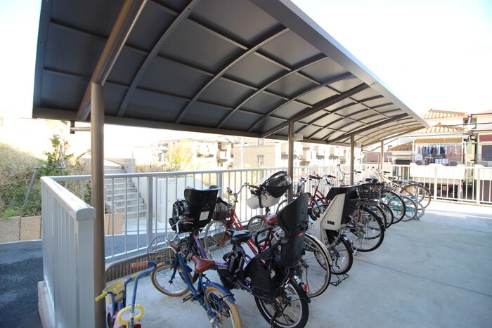 カーサ高善B棟の物件外観写真