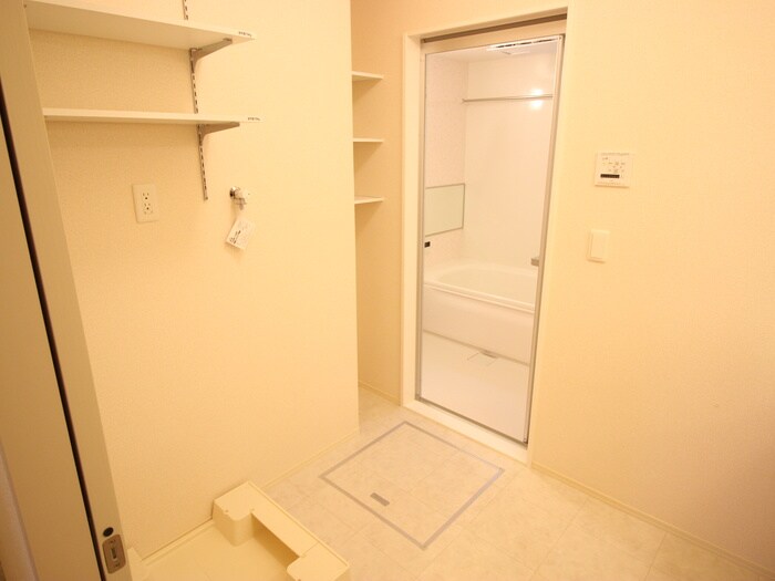 カーサ高善B棟の物件内観写真