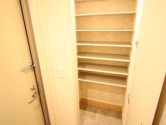 カーサ高善B棟の物件内観写真