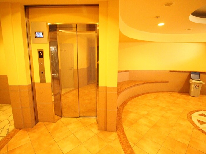 ｴｽﾃﾑﾌﾟﾗｻﾞ梅田ＷＥＳＴ(301)の物件外観写真