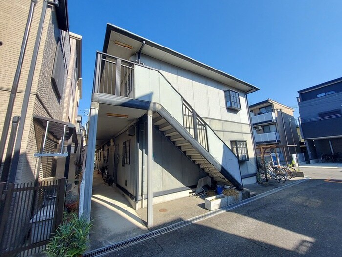 エバ－コ－ト高槻の物件外観写真