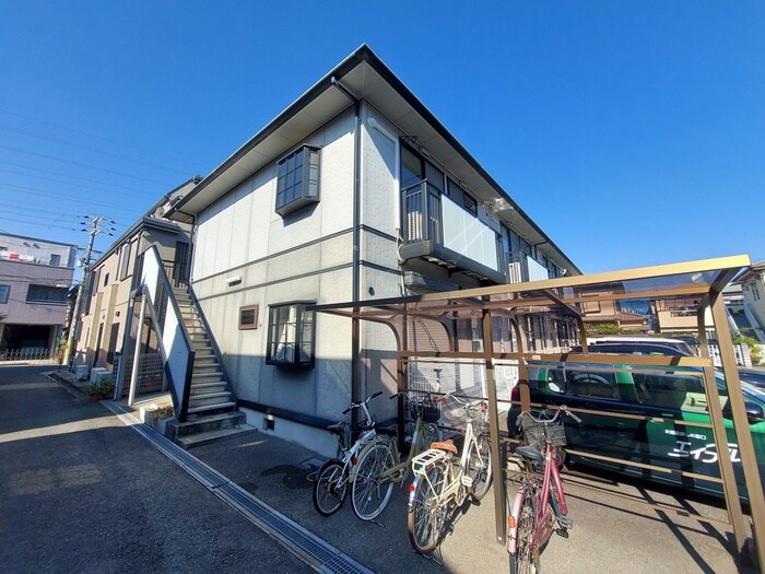 エバ－コ－ト高槻の物件外観写真