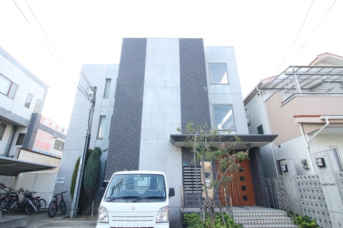 Ｃａｓｔｌｅ　Ｃｏｕｒｔの物件外観写真