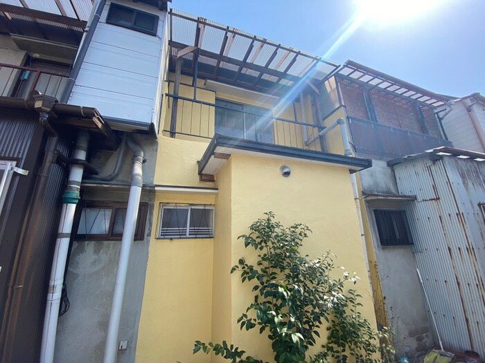 富秋町二丁目テラスハウスの物件外観写真