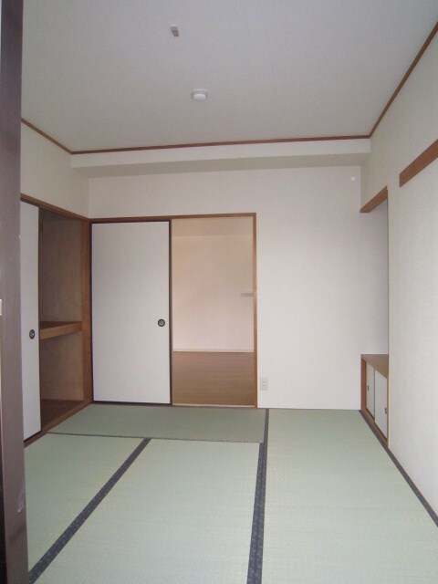 サンライズ春日丘の物件内観写真