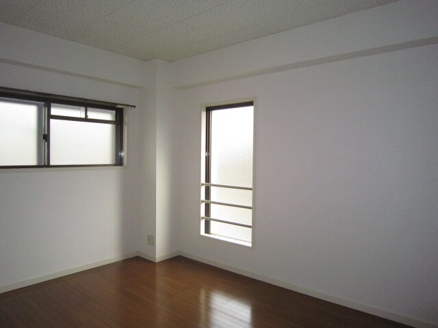 サンライズ春日丘の物件内観写真