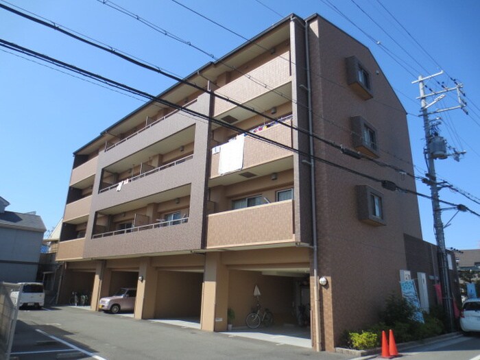 キラクマンションの物件外観写真